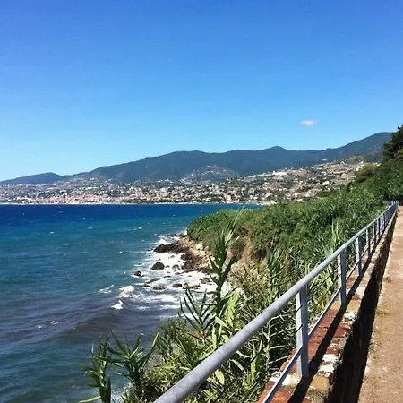 Casa Vittoria * Taggia